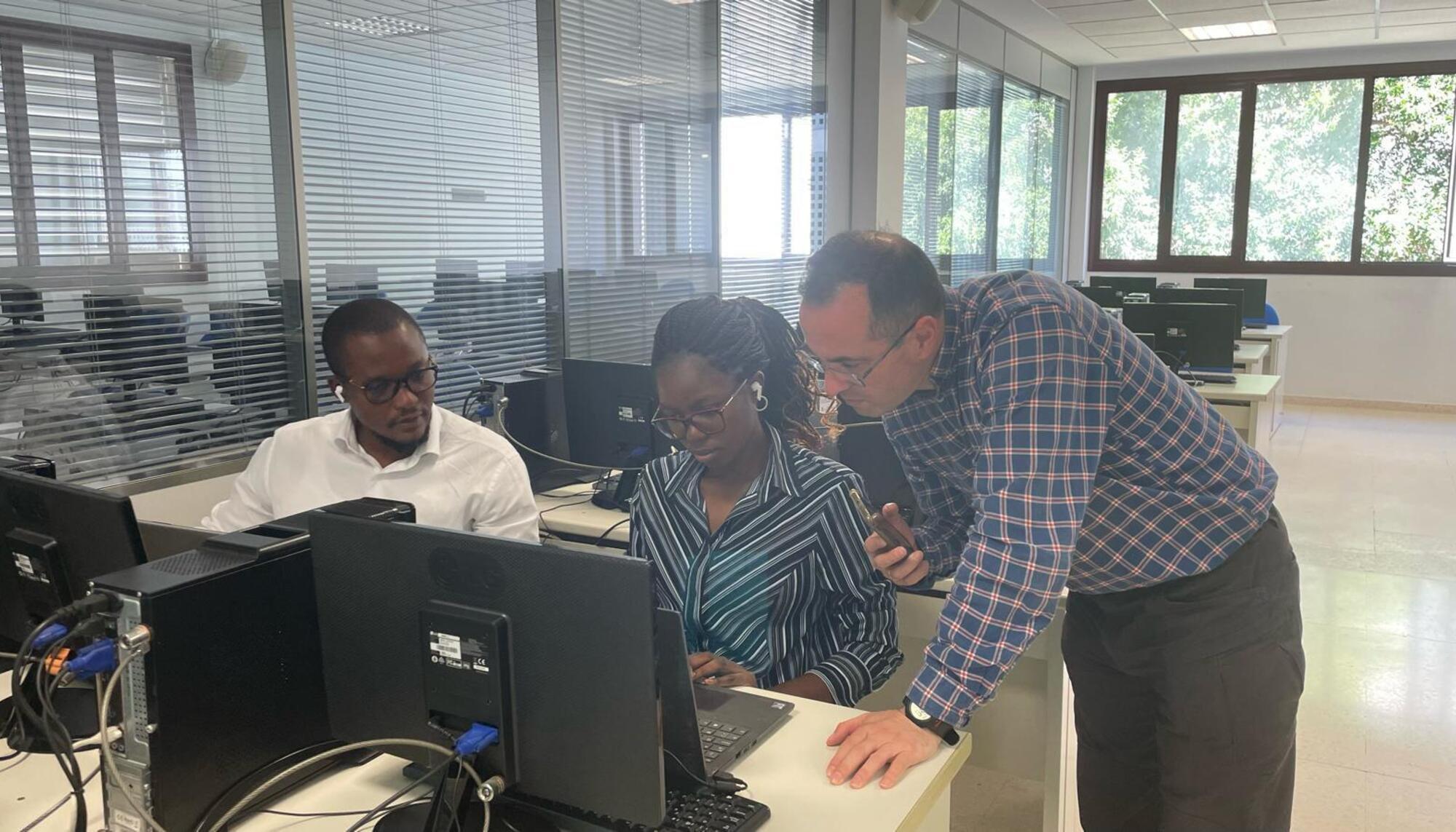 Llegó el momento de descolonizar las entrañas de la academia andaluza